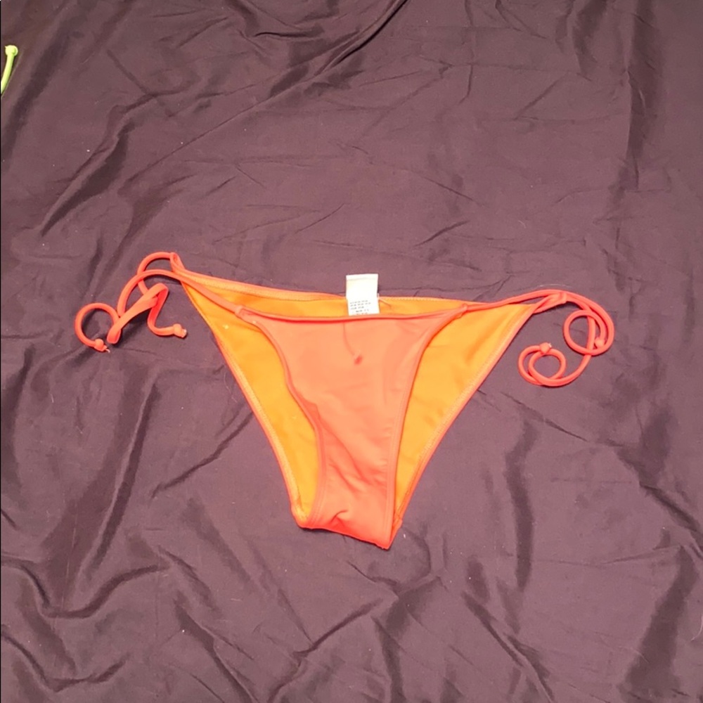 Bikini bottoms